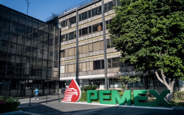 Contrato interminável de Pemex gera alertas