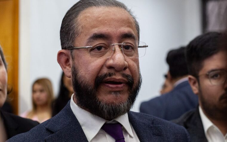 Hugo Eric Flores dirige el nuevo partido PAZ tras su paso por Morena