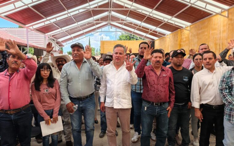 Santiago Nieto prioriza economía local e infraestrutura no semideserto