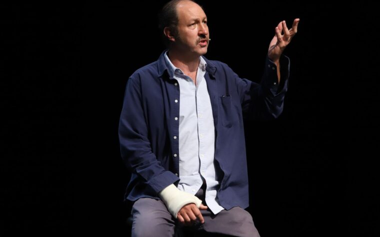 De Hogwarts a la UNAM: Rodrigo Murray, voz del profesor Lupin, también da clases en CU